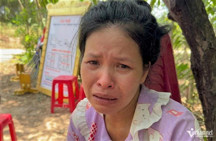 Chị Lựu suy sụp trước nỗi đau cùng lúc mất hai con trai.