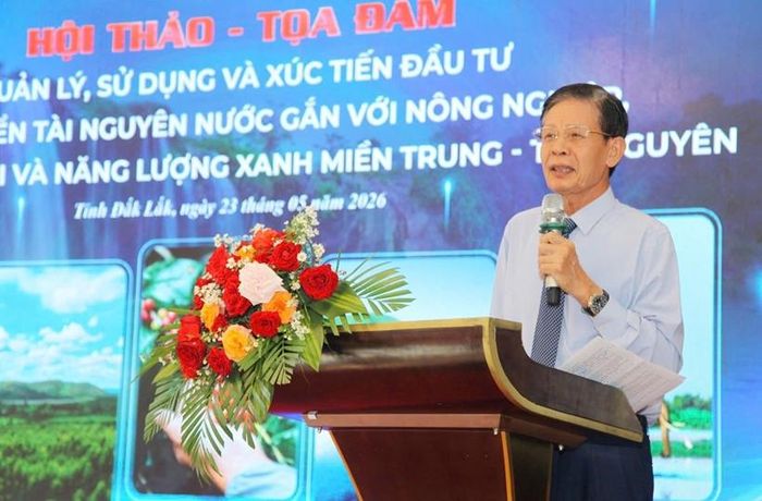  Ông Chu Phạm Ngọc Hiển - Chủ tịch Hội Nước sạch và Môi trường Việt Nam phát biểu.