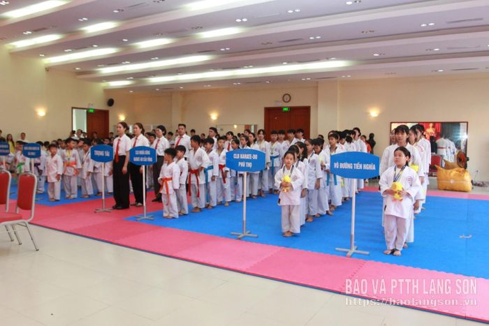 Các vận động viên tham gia giải đấu