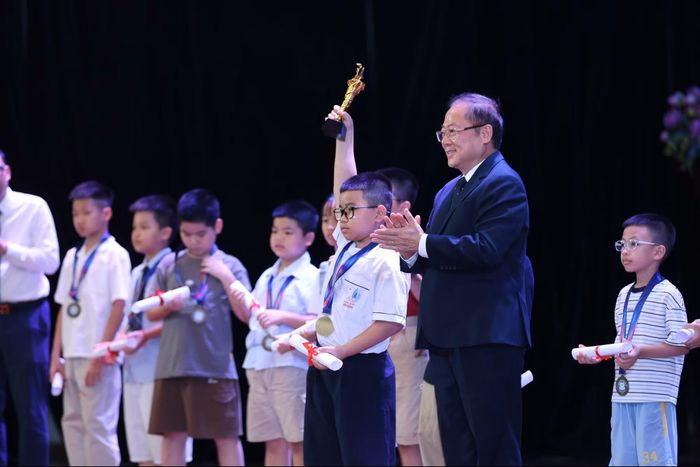  Thí sinh đạt giải Cuộc thi Đấu trường toán học châu Á bằng tiếng Anh năm 2026. Ảnh: THANH HÀ 