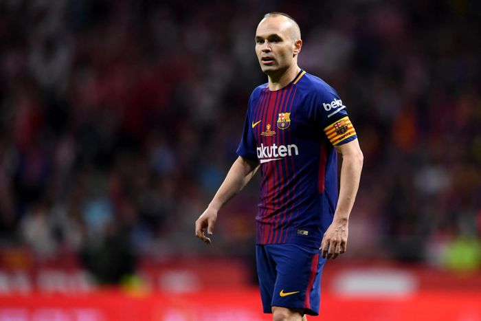Cựu nhạc trưởng của Barca Iniesta sắp phô diễn tài năng trước CĐV Việt Nam