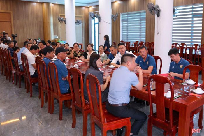 Toàn cảnh buổi gặp mặt.