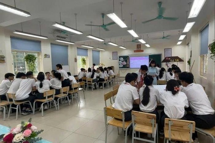 Một giờ học theo phương pháp đổi mới, sáng tạo của cô giáo Đào Thị Hạnh và các học trò. Ảnh: NVCC