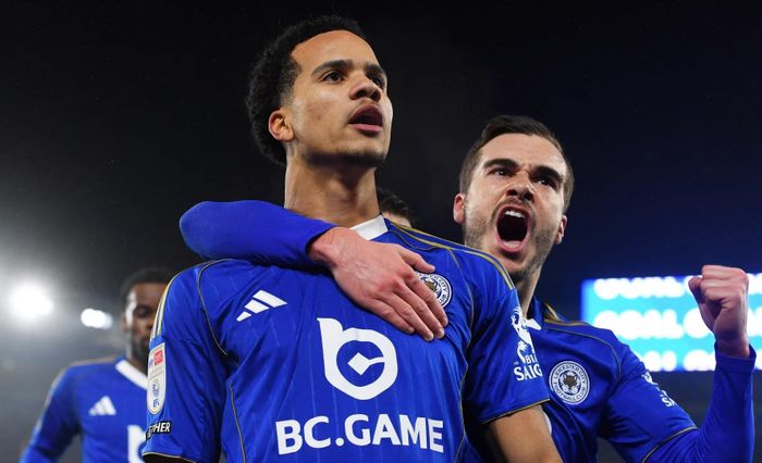 Lực lượng Leicester biến động mạnh mẽ.