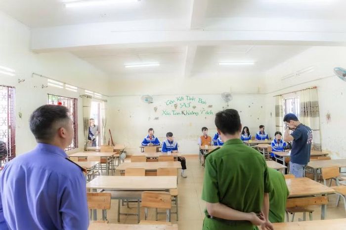 Cơ quan CSĐT Công an tỉnh Lâm Đồng xác định hiện trường, hành vi, đối tượng có liên quan trong vụ việc.