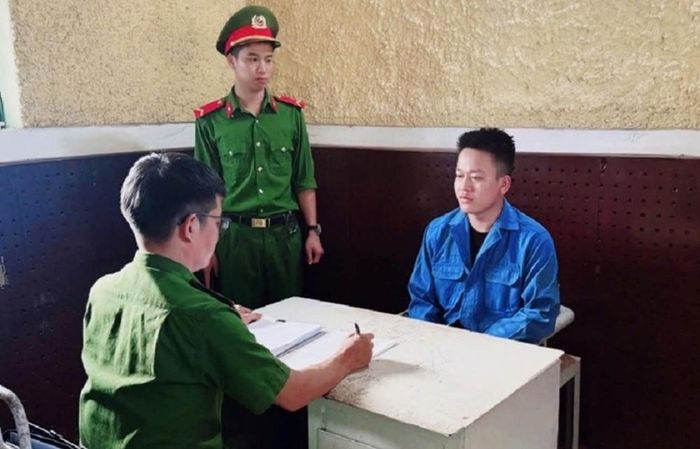 Đặng Quốc Thanh tại cơ quan điều tra. Ảnh: Công an tỉnh Lâm Đồng