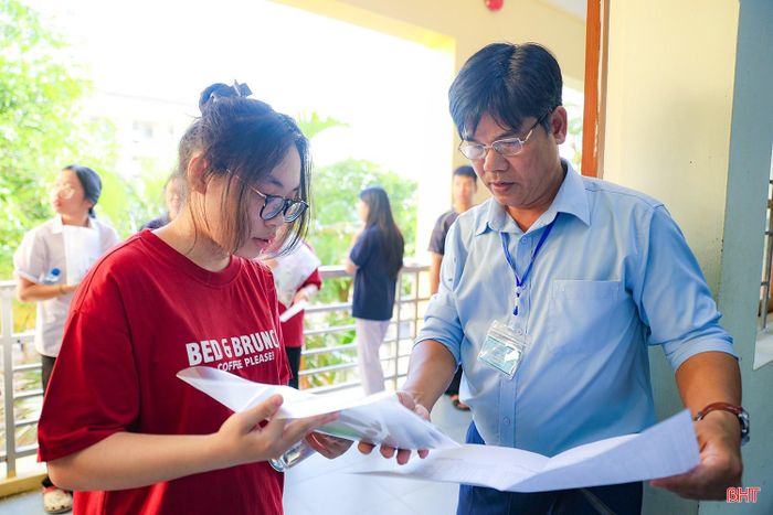 Năm nay, thí sinh Hà Tĩnh dự thi 3 môn gồm: Toán, Ngữ văn và Tiếng Anh theo Chương trình giáo dục phổ thông 2018.