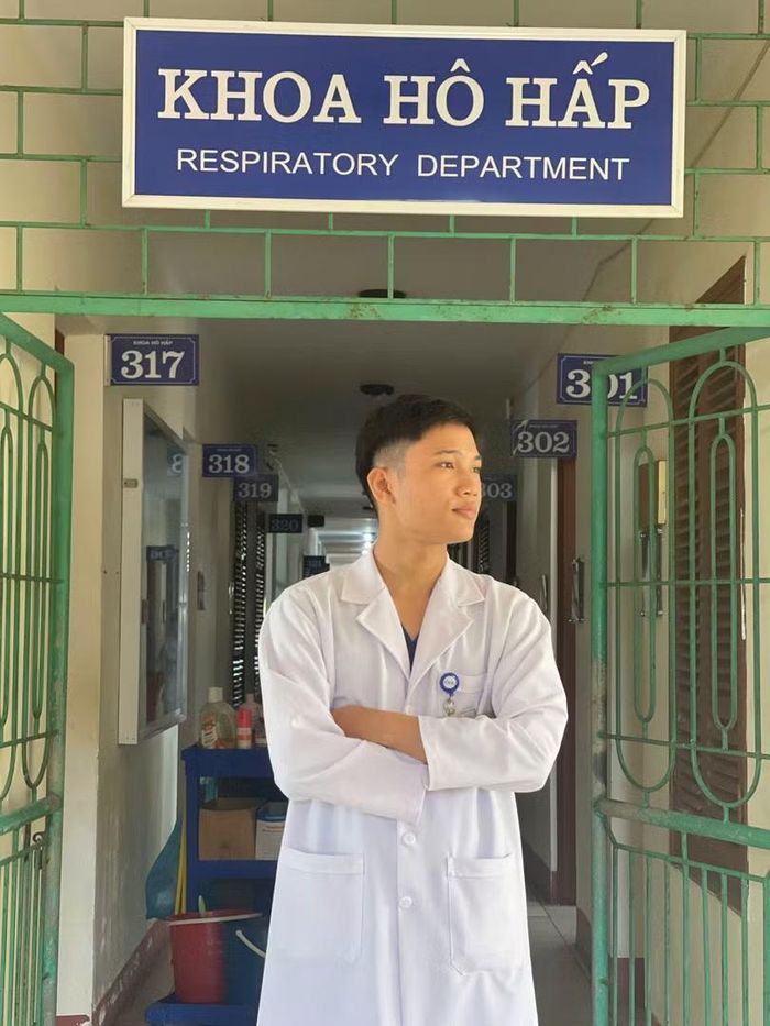 Nam sinh Nguyễn Xuân Linh