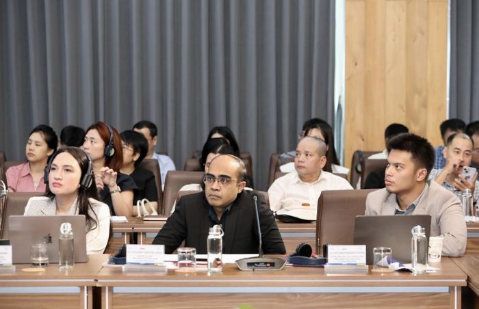 Các đại biểu tại hội thảo.