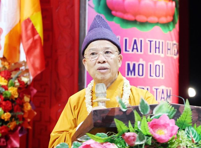 Hòa thượng Thích Thanh Quyết tuyên đọc Thông điệp Phật đản Phật lịch 2570.