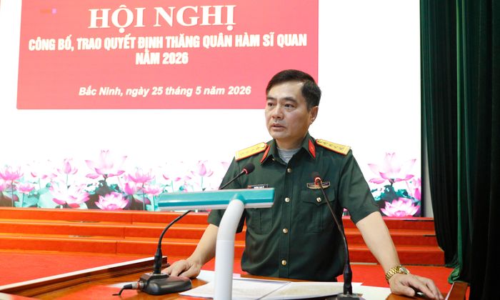  Đại tá Phương Nam Ký phát biểu tại hội nghị. 