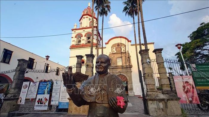 Nhà thờ Tlaquepaque tại thành phố Guadalajara, bang Jalisco, miền Tây Mexico.