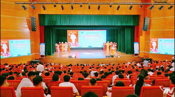 Trường THPT Võ Nguyên Giáp tổ chức Lễ bế giảng năm học 2025-2026.