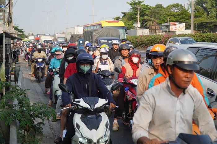  Ở Việt Nam, lượng xe máy cũ, phổ thông khá nhiều. Ảnh: TN 