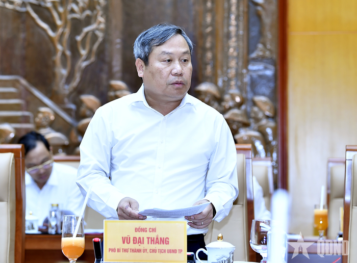 Đồng chí Vũ Đại Thắng phát biểu tại hội nghị.