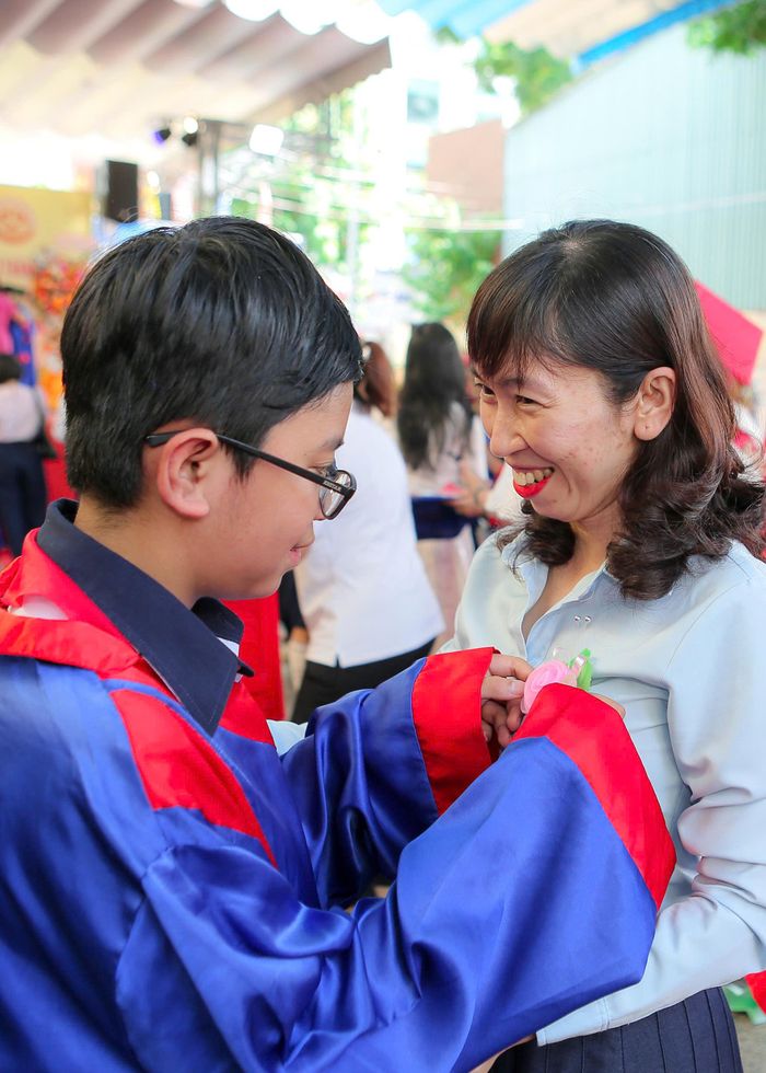  Học sinh tri ân công ơn dạy dỗ của cha mẹ 