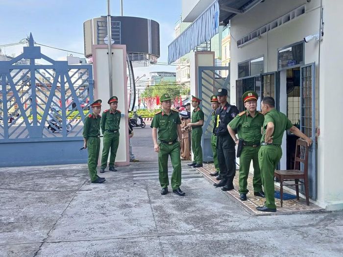 An ninh phiên tòa siết chặt.