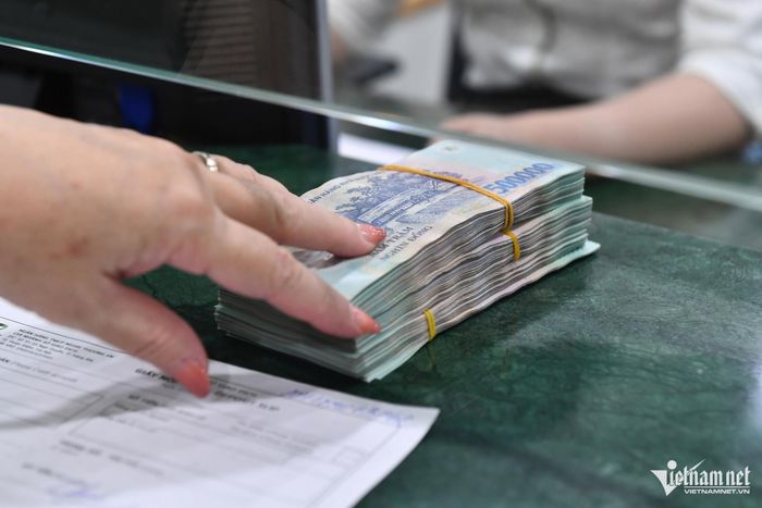 Chuyên gia cho rằng, quy định khấu trừ 10% thuế thu nhập cá nhân với thu nhập vãng lai hiện nay đang tạo ra nhiều bất hợp lý.