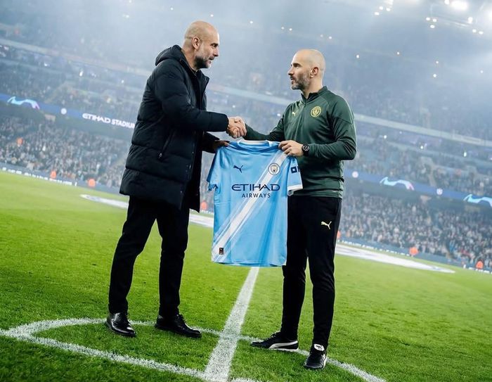 Maresca sẽ tiếp quản ghế nóng từ Pep Guardiola - Ảnh: F.R