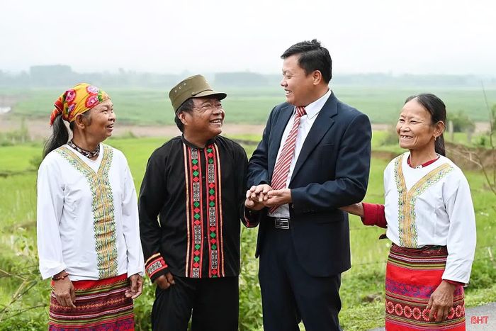 Cấp ủy, chính quyền các cấp tiếp tục triển khai tốt Luật Thực hiện dân chủ ở cơ sở, bám địa bàn, nghe dân nói, nói dân hiểu, làm dân tin...