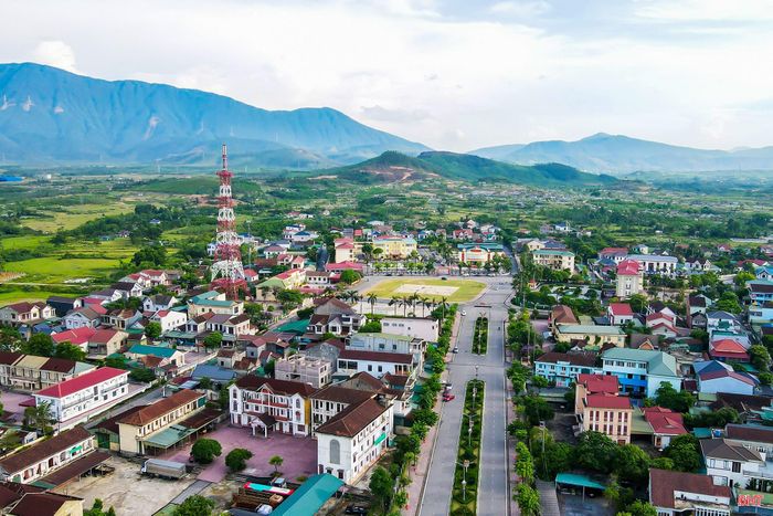 Đến nay, nhiều nhiệm vụ đã được UBND tỉnh, Chủ tịch UBND tỉnh phân cấp, ủy quyền về cơ sở.