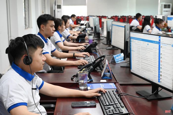Ứng dụng công dân số i-HaTinh ra đời và vận hành đang mở thêm một “cánh cửa” mới để chính quyền đến gần người dân hơn.