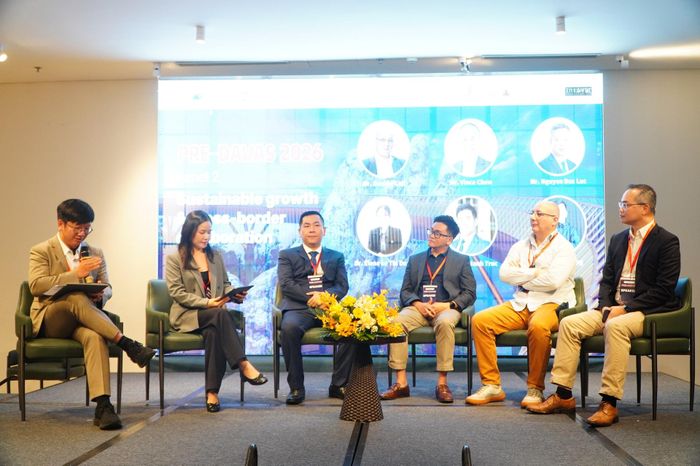 Các diễn giả tham gia phiên đối thoại 2 của PRE-DAVAS 2026. Ảnh: TÂM ĐAN