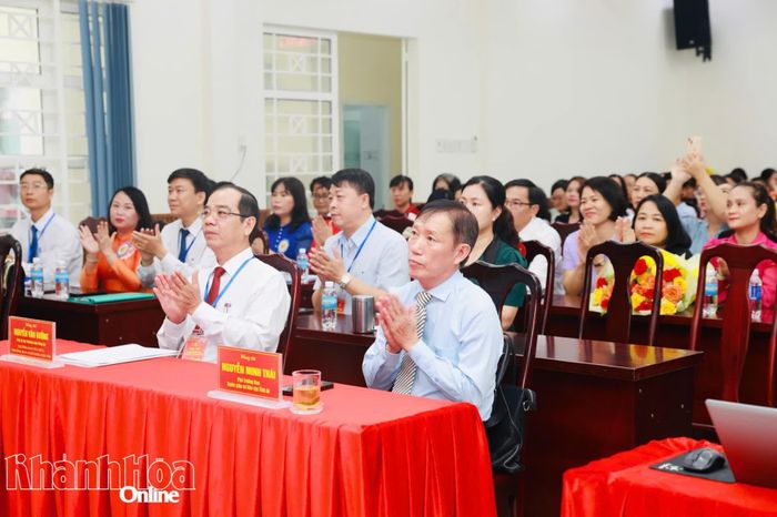 Các đại biểu tham dự hội thi.