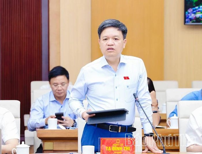 Đồng chí Tạ Đình Thi - Phó Chủ nhiệm Ủy ban Khoa học, Công nghệ và Môi trường của Quốc hội phát biểu kết luận hội nghị.