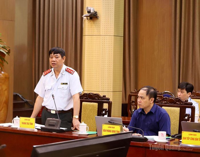 Lãnh đạo Thanh tra tỉnh nêu ý kiến về phương án giải quyết kiến nghị của công dân.