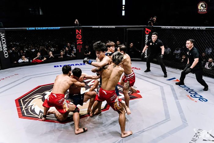 Lồng bát giác trở thành “linh hồn” của MMA.