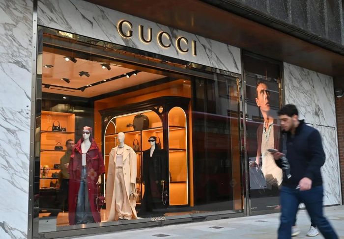 Khoảng cách cảm xúc bắt đầu xuất hiện khi Gucci không còn phản chiếu đúng tâm lý của người tiêu dùng hiện đại