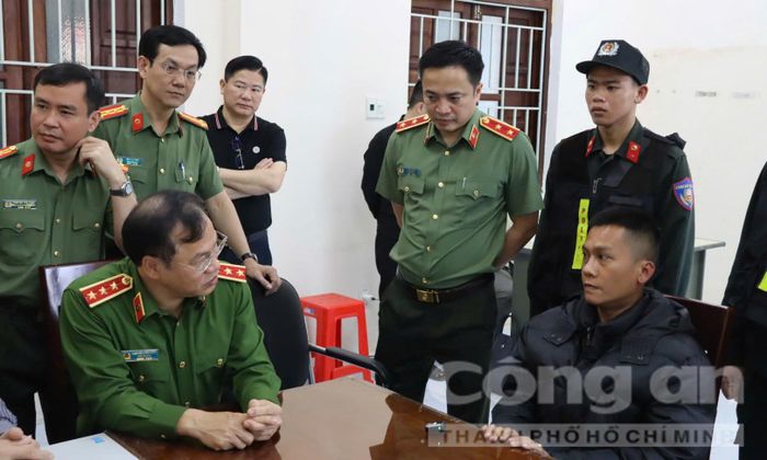 Thượng tướng Nguyễn Văn Long, Thứ trưởng Bộ Công an trực tiếp lấy lời khai của Tài khi đối tượng mới bị bắt giữ