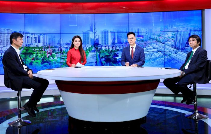 Các khách mời tham gia Chương trình. Ảnh: Quang Thái
