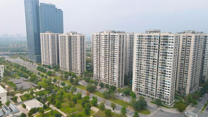 Giá nhà tại các đô thị lớn tiếp tục neo ở mức cao, vượt xa khả năng chi trả của phần lớn người dân. Ảnh: Quang Thái