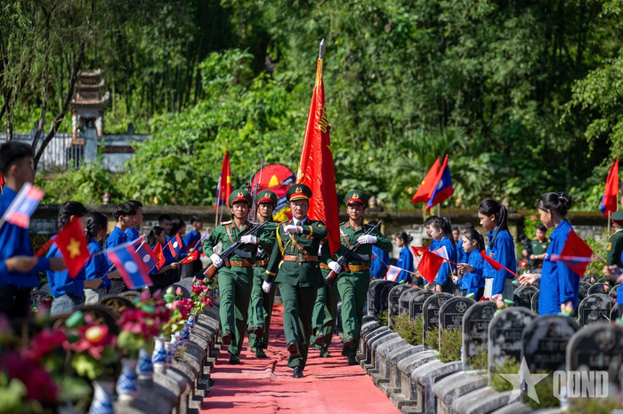 Không khí trang nghiêm tại Nghĩa trang Liệt sĩ Quốc tế Đồng Tâm (xã Thiết Ống, tỉnh Thanh Hóa).