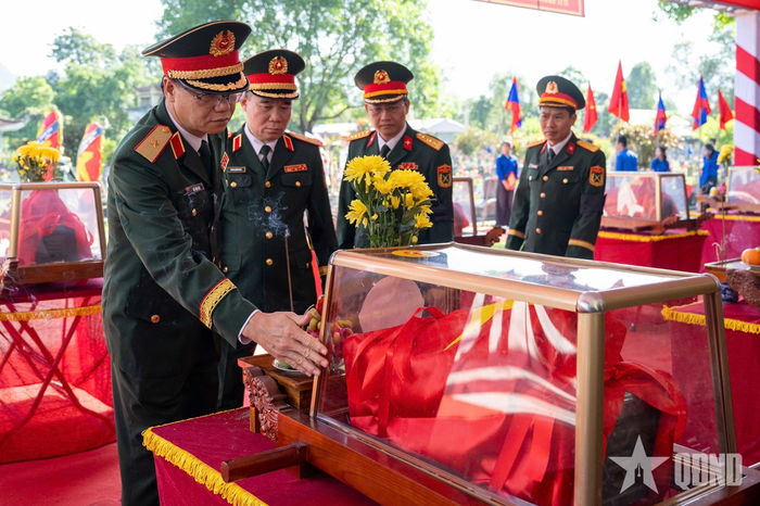 Đại biểu các cơ quan Tổng cục Chính trị tại buổi lễ.