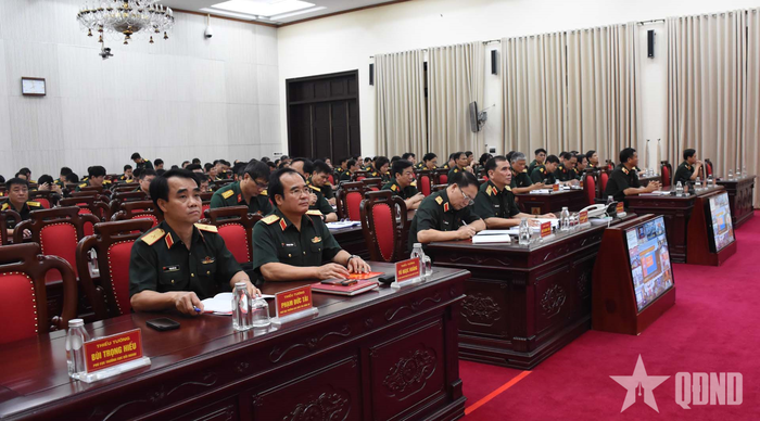 Các đại biểu dự tại điểm cầu Bộ Quốc phòng.