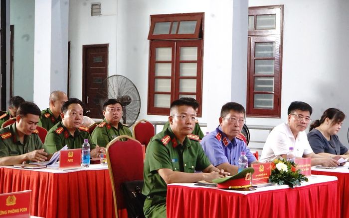 Các đại biểu tham dự buổi lễ
