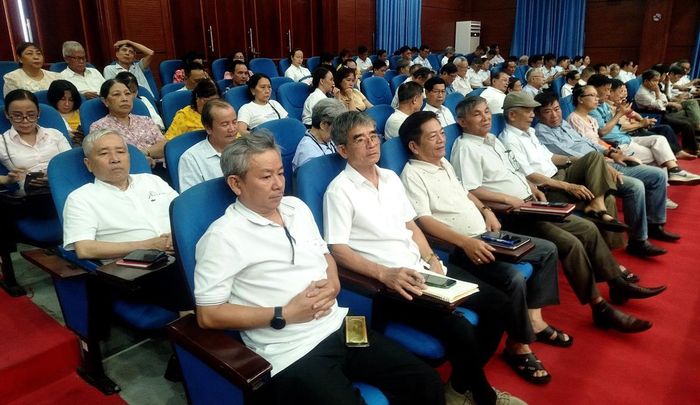 Phó Bí thư Thường trực Đảng ủy phường Thanh Khê Huỳnh Sơn Hải phát biểu tại hội nghị.