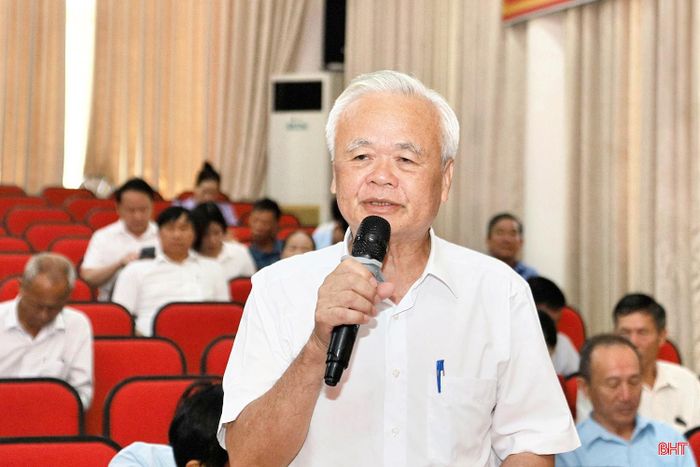 Cử tri Nguyễn Sỹ Sâm - Bí thư Chi bộ thôn 7, xã Thạch Hà đề nghị tỉnh có giải pháp thúc đẩy tiến độ các dự án trên địa bàn.