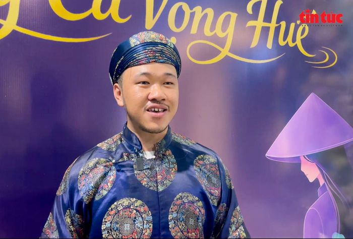 Nhạc công Nguyễn Lương Ngọc Khánh nỗ lực đưa Ca Huế đến gần hơn với công chúng qua sân khấu truyền thống và nền tảng số.
