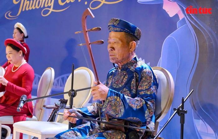 Không gian Ca Huế mang đến cho công chúng những trải nghiệm gần gũi, mộc mạc và giàu cảm xúc.