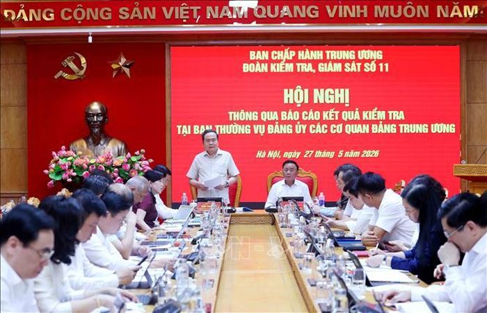 Chủ tịch Quốc hội Trần Thanh Mẫn, Trưởng Đoàn kiểm tra, giám sát số 11 của Bộ Chính trị phát biểu chỉ đạo Hội nghị: Ảnh: Phương Hoa/TTXVN