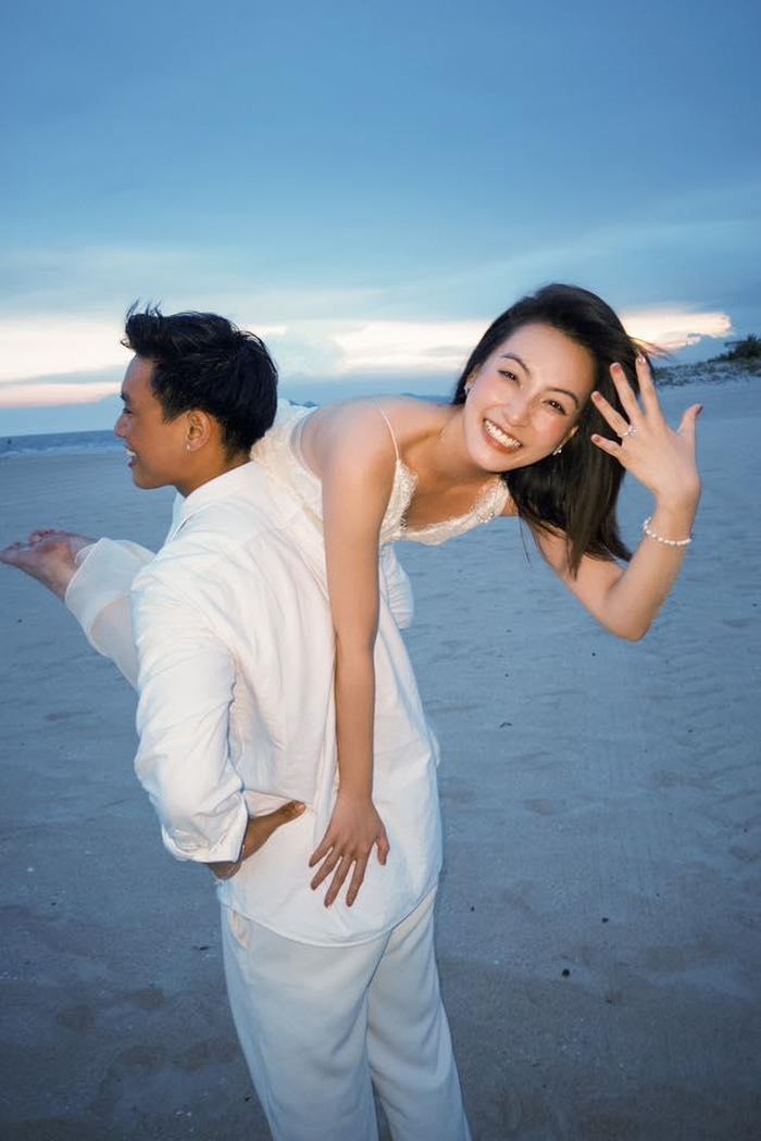 Thảo Tâm thông báo được bạn trai cầu hôn.