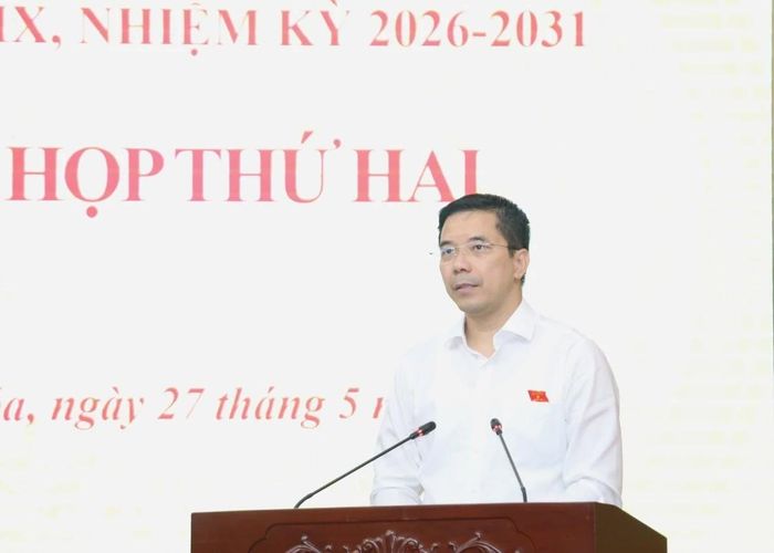 Phó Bí thư Thường trực Tỉnh ủy, Chủ tịch HĐND tỉnh Nguyễn Hồng Phong phát biểu bế mạc kỳ họp.