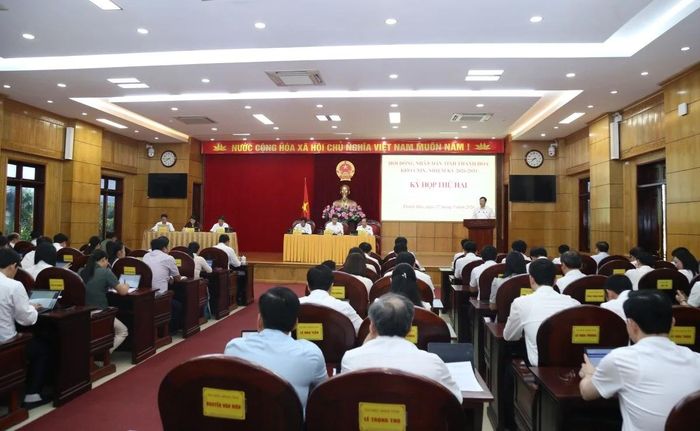 Toàn cảnh kỳ họp.