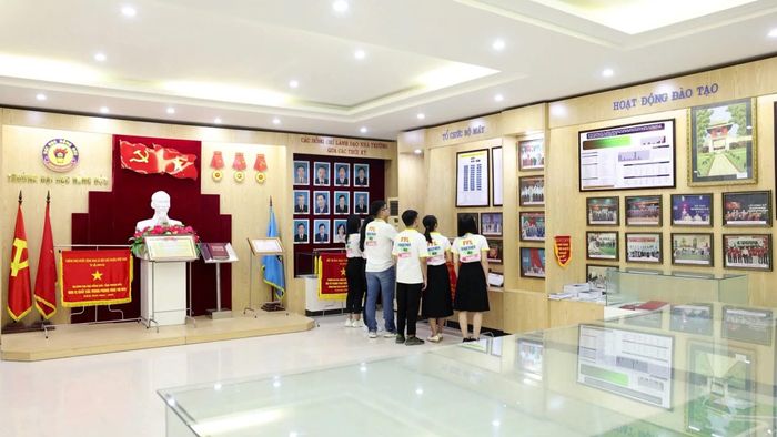 Phòng truyền thống của nhà trường.