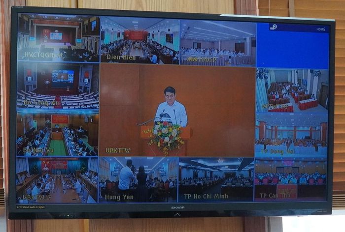 Hội nghị được tổ chức theo hình thức trực tiếp kết hợp trực tuyến đến các điểm cầu trong cả nước.