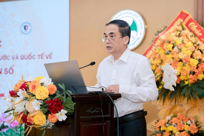PGS.TS Vũ Văn Phúc – nguyên Tổng Biên tập Tạp chí Cộng sản, nguyên Phó Trưởng Ban Tuyên giáo Trung ương phát biểu tại hội thảo